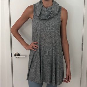 Grey tunic sleeveless sweater